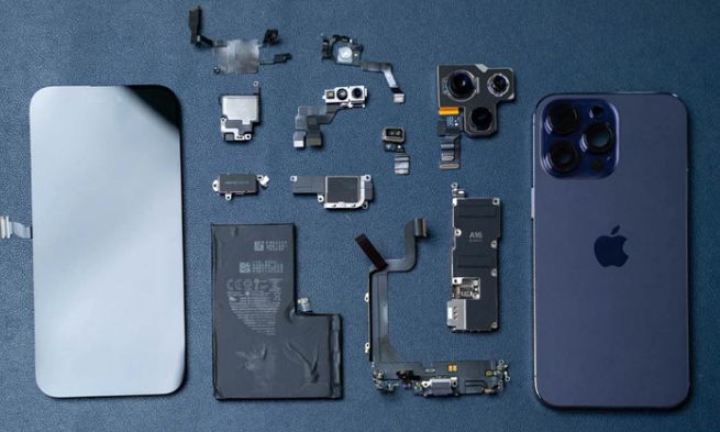 tuổi thọ linh kiện khiến màn hình iphone bị sọc sáng