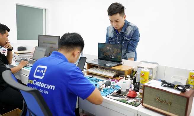 Đem máy đi sửa chữa