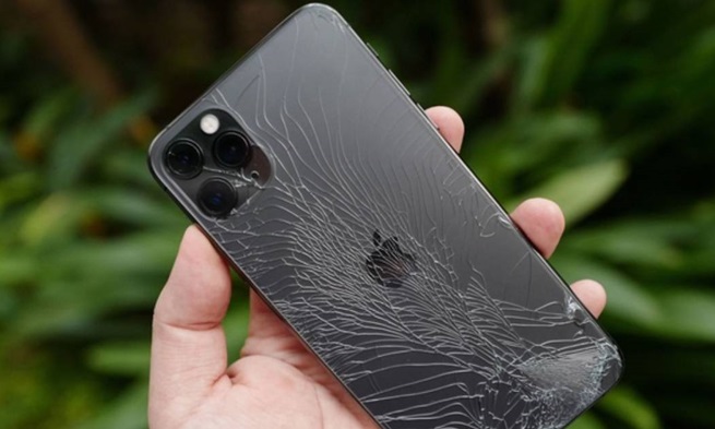 camera iPhone bị rung do va đập