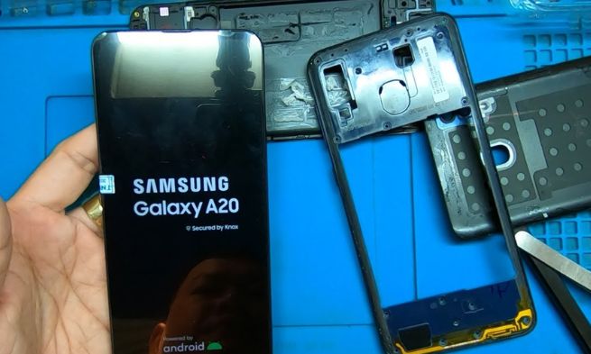 Địa chỉ thay màn hình Samsung uy tín