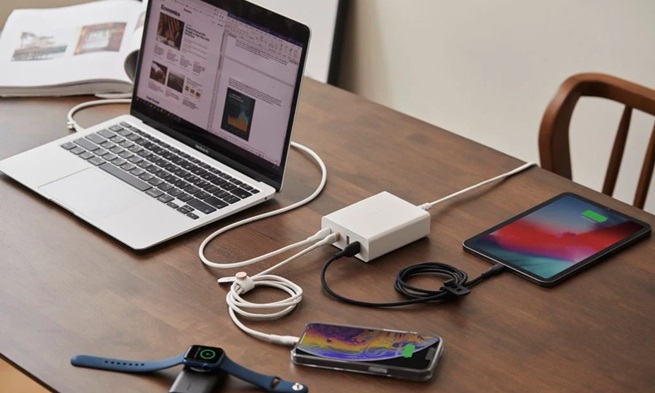 sạc iPhone không chính hãng có sao không