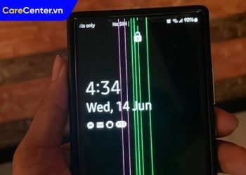 Màn hình điện thoại Samsung bị sọc dọc màu xanh