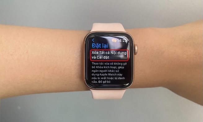 Reset lại iPhone và Apple Watch của bạn