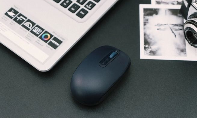 Chuột cảm ứng laptop không di chuyển được