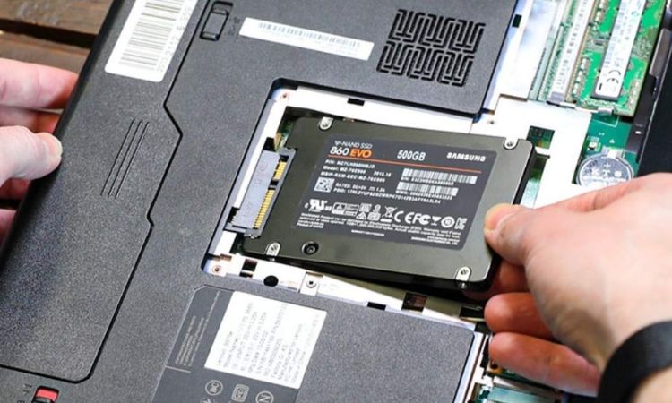 Vì sao nên kiểm tra ổ cứng laptop định kỳ