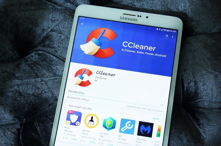 dùng ứng dụng bên thứ ba như CCleaner