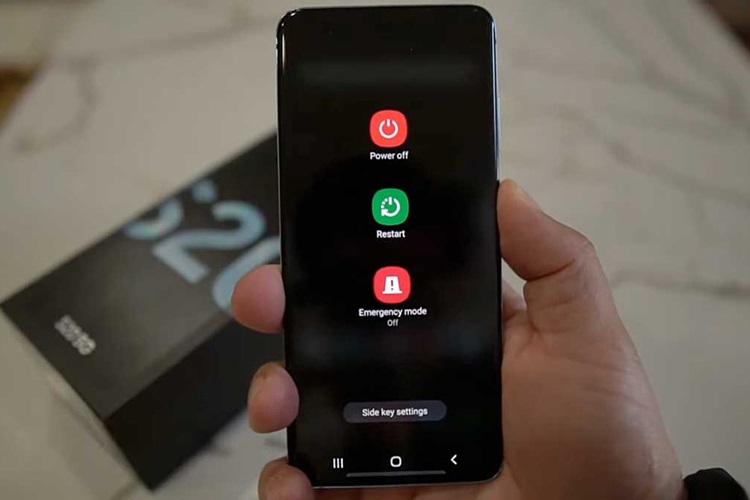 Khởi động lại điện thoại android
