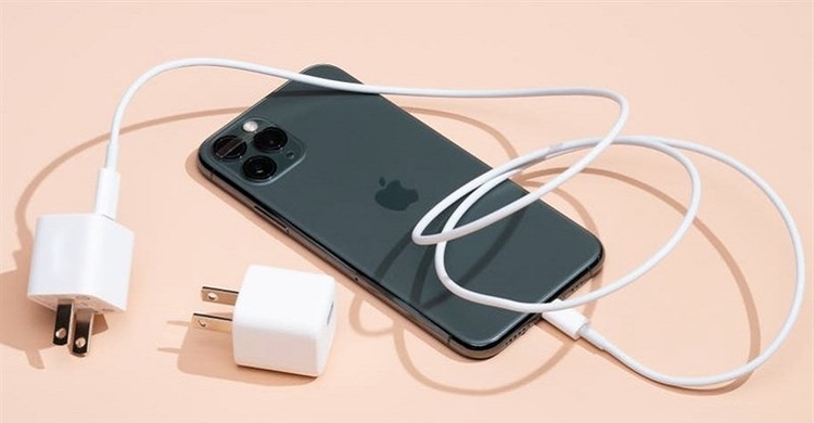 điện thoại iphone sạc không vào pin
