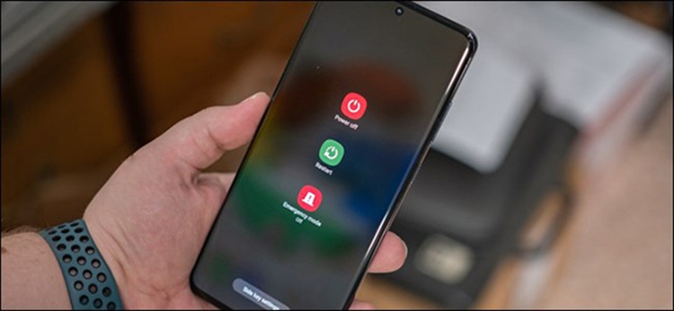 Khởi động lại máy để làm mới kết nối giữa SIM và hệ thống