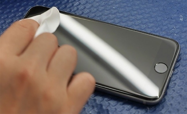 iPhone bị đơ màn hình không bấm được