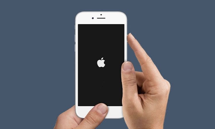 Khởi động lại iPhone 6