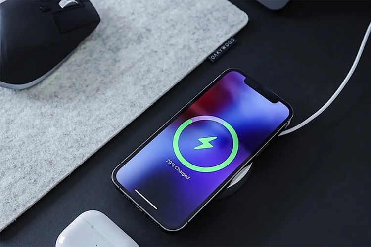 Cách sạc pin iPhone đúng