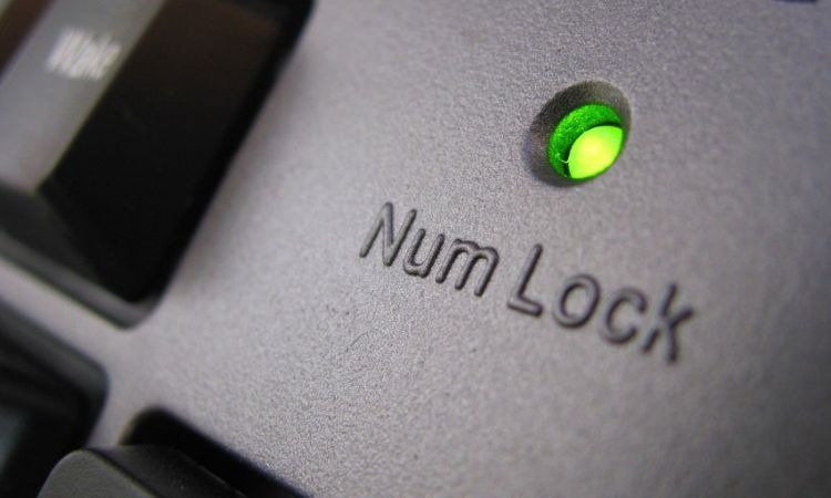 Kiểm tra phím NumLock