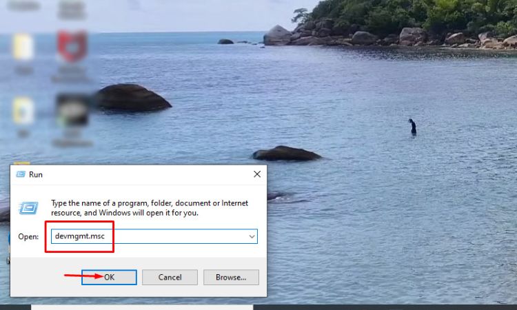 Gõ lệnh devmgmt.msc