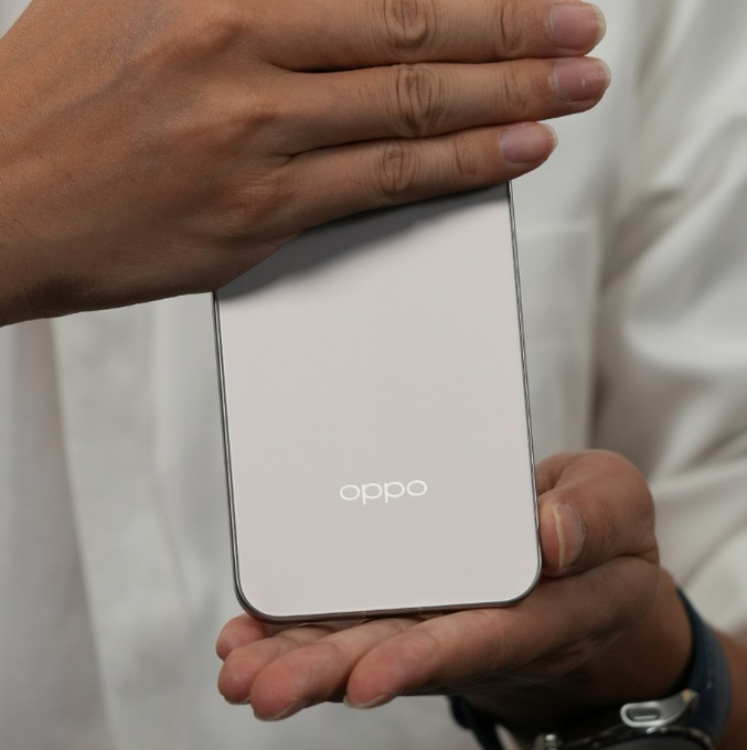 dung lượng pin Oppo Find X9