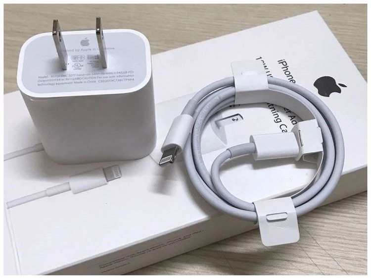 Kiểm tra củ sạc, cáp sạc  iPad