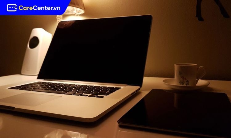 laptop không lên màn hình quạt vẫn chạy