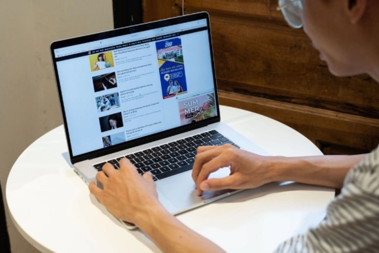 macbook bị nóng và nhanh hết pin