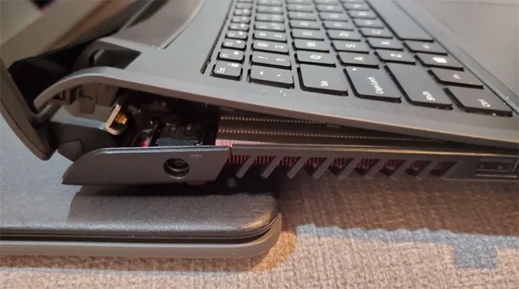 Dấu hiệu cảnh báo nên thay bản lề laptop