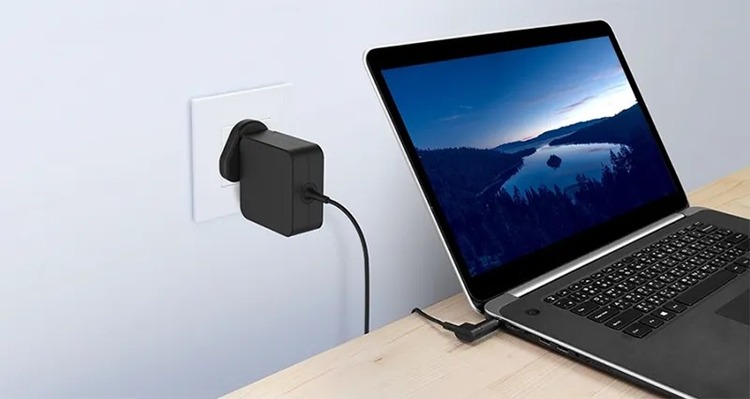 laptop sử dụng nguồn điện ổn định