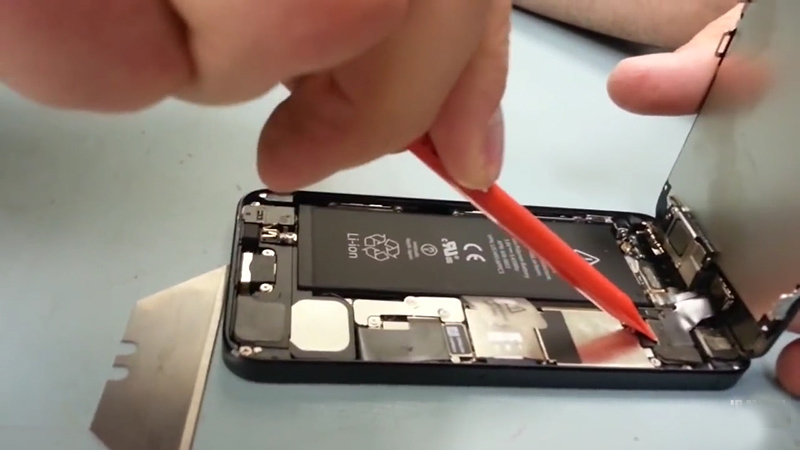 Những sai lầm thường gặp khi xử lý camera bị vô nước