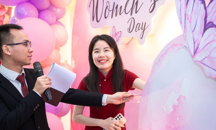 đố vui ngày Phụ nữ Việt Nam