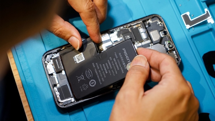 Có nên thay pin Pisen cho iPhone