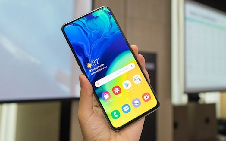 Điện thoại bị đơ màn hình cảm ứng Samsung do đâu