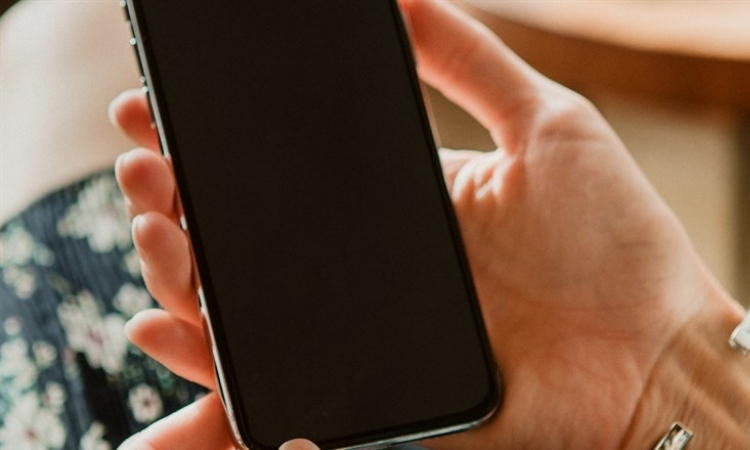 Kiểm tra cáp màn hình