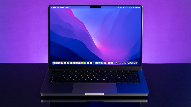 MacBook Pro M6 ra mắt