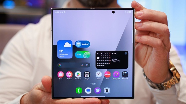 Màn hình Galaxy Z Fold 8