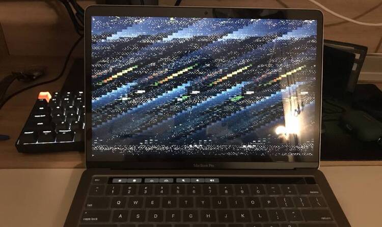 Màn hình LCD xuống cấp hoặc hư hỏng