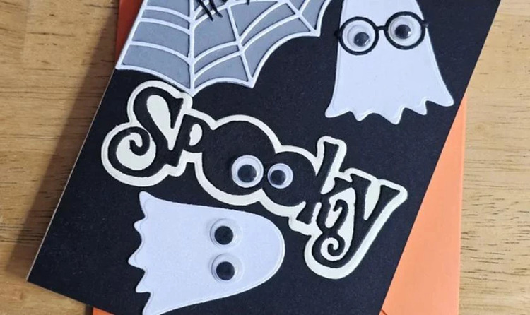 Thiệp Halloween bằng giấy thủ công độc đáo