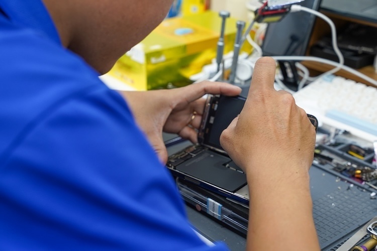 Sửa màn hình chảy mực bao nhiêu tiền