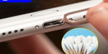 cách vệ sinh chân sạc điện thoại