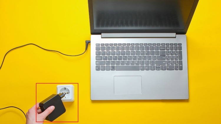 Kiểm tra nguồn điện laptop