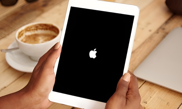 iPad hết pin tắt nguồn sạc không lên