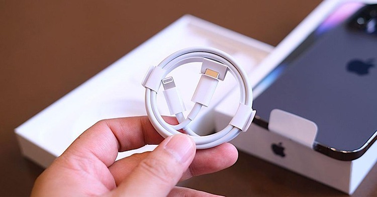 Có thể dùng bộ sạc cũ cho iPhone 14 không