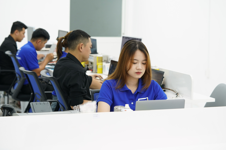 sửa laptop bị treo không tắt được Care Center