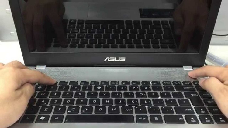 laptop Asus nguồn sáng nhưng không lên màn hình