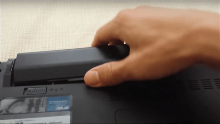 Xả tĩnh điện cho laptop Dell