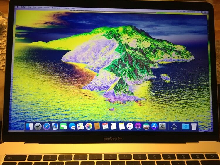 Lỗi màn hình Macbook Pro 2017 bị lệch tone màu