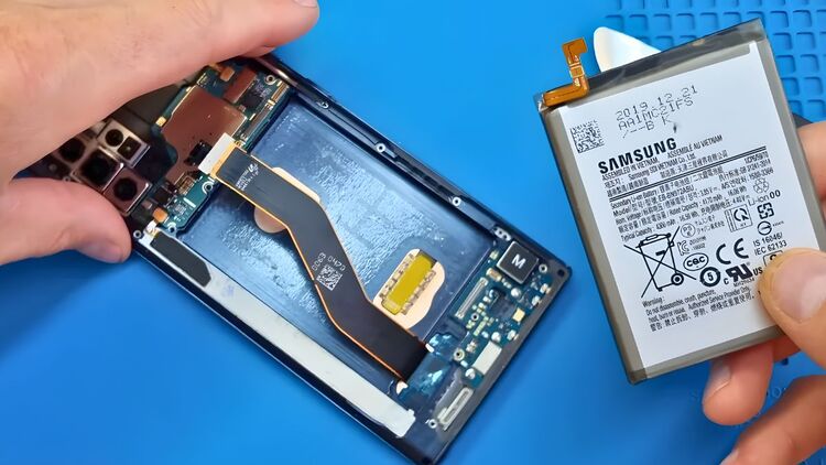 Samsung A05 sạc không báo gì