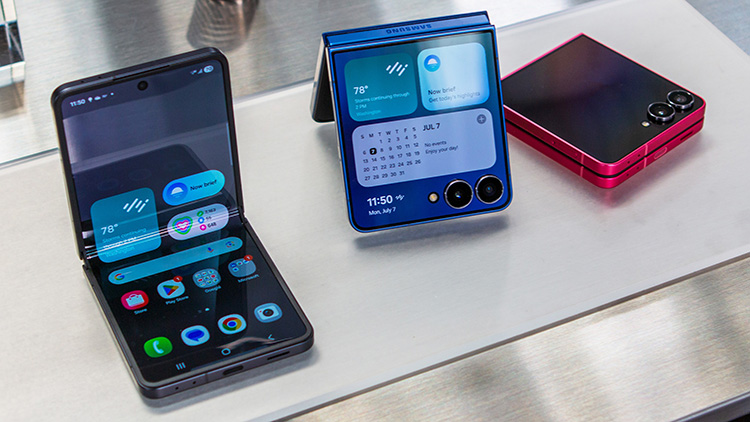 thiết kế Galaxy Z Flip 8