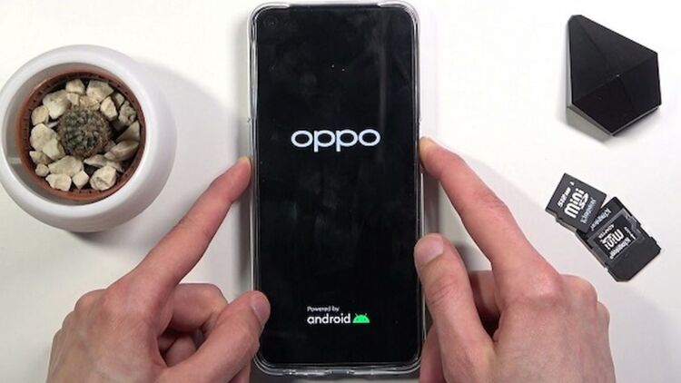 Khởi động lại điện thoại khi Oppo không nhận được tin nhắn