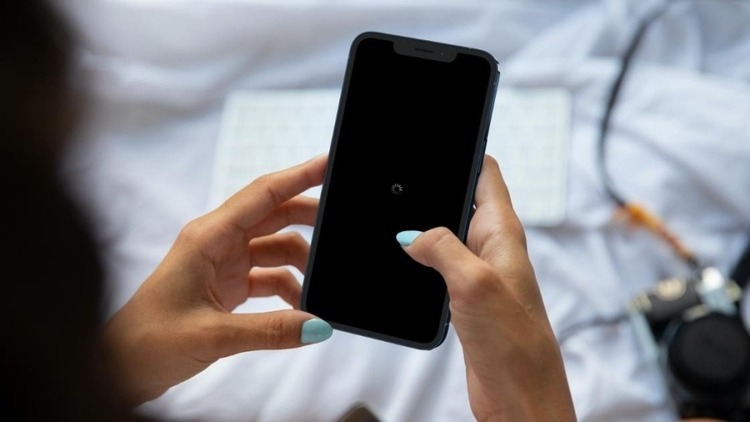 Nguyên nhân khiến điện thoại Realme bị tắt nguồn liên tục