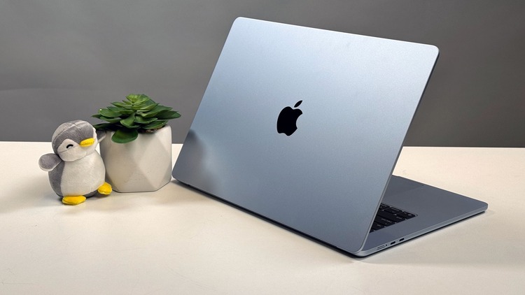 MacBook chip A18 Pro giá bao nhiêu