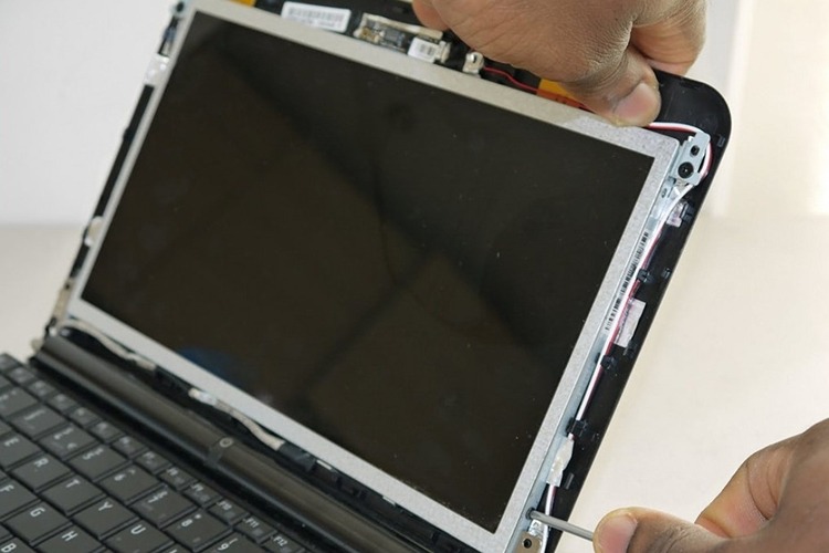 màn hình máy tính bị loang đen