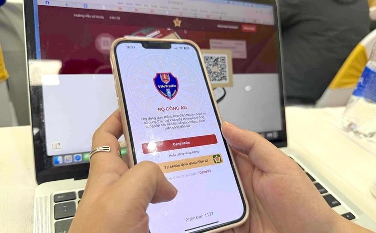 Cách gửi phản ánh sửa đổi thông tin Giấy phép lái xe