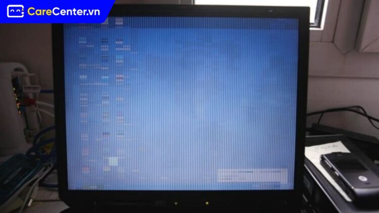 màn hình laptop bị sọc mưa